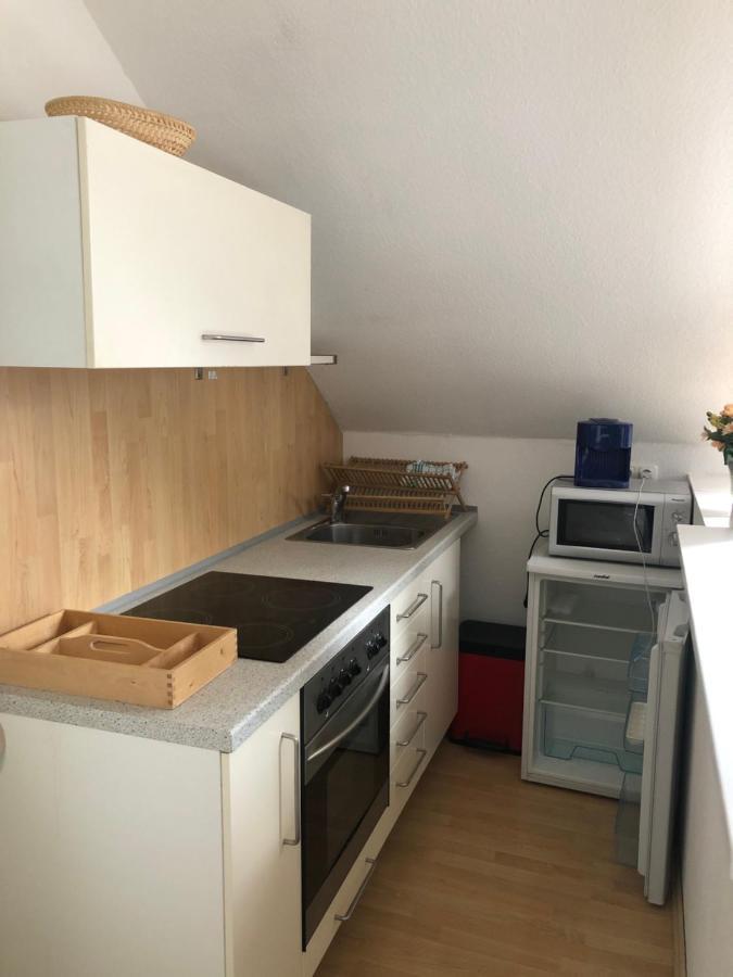 45 M² Maisonette-Wohnung In Uni-/Hauptbahnhofnaehe Duisburg Luaran gambar