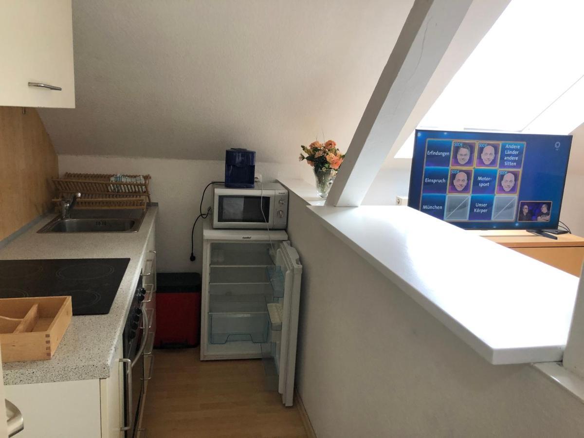 45 M² Maisonette-Wohnung In Uni-/Hauptbahnhofnaehe Duisburg Luaran gambar