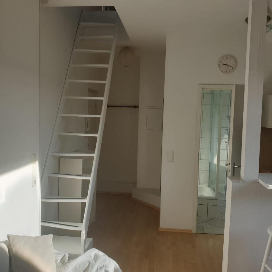 45 M² Maisonette-Wohnung In Uni-/Hauptbahnhofnaehe Duisburg Luaran gambar